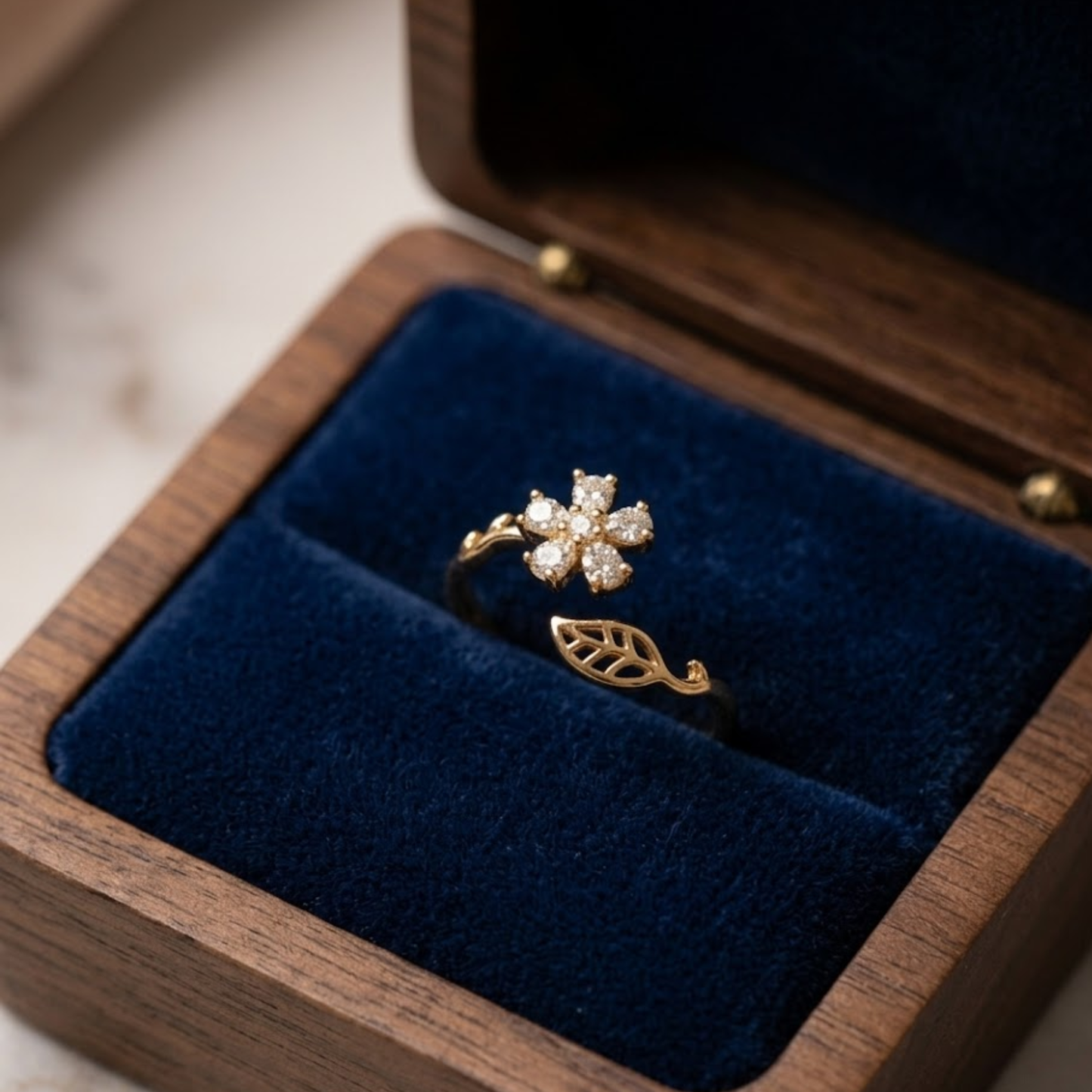 Anti-Tarnish Daisy Crystal Ring