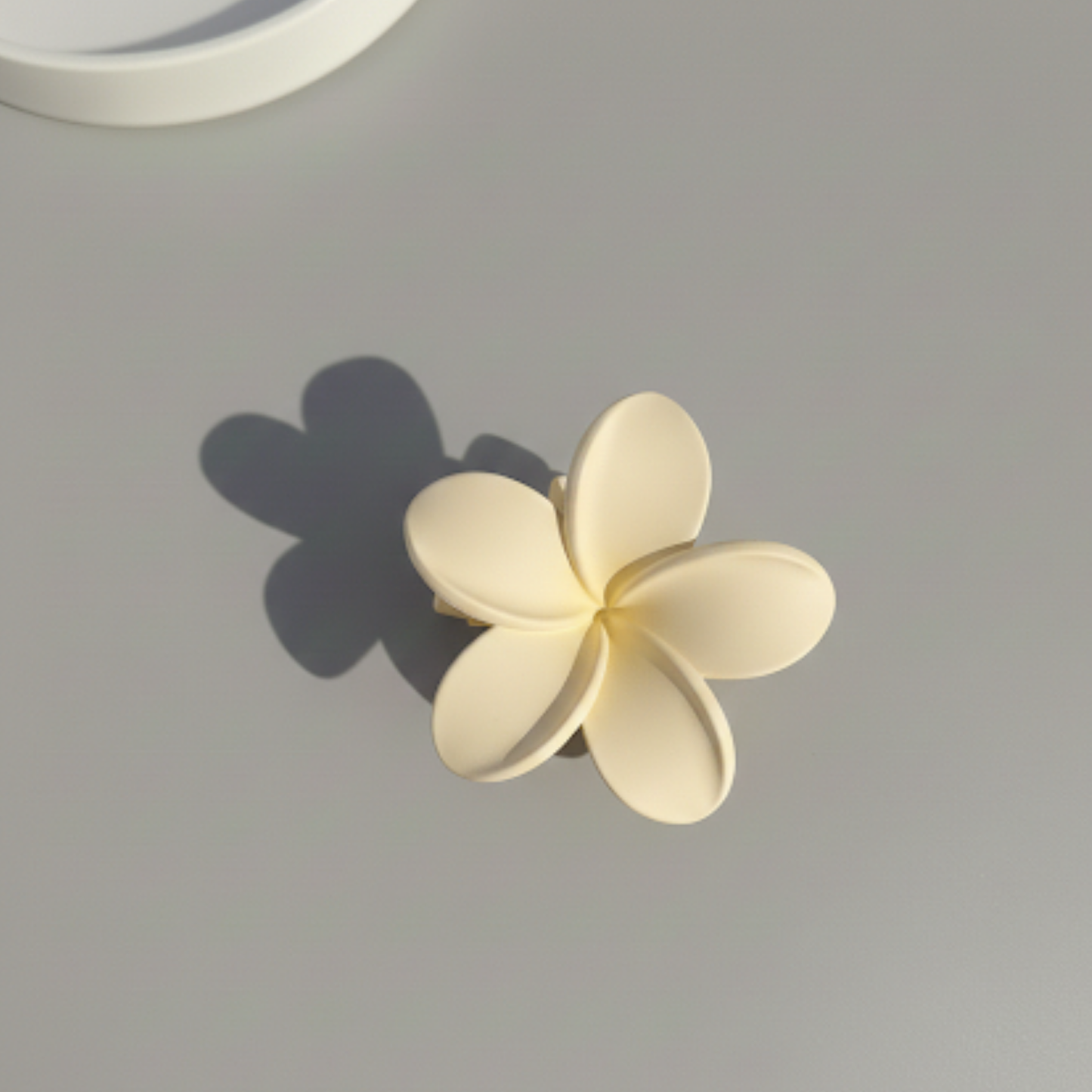 Petal Grace Hair Clutcher