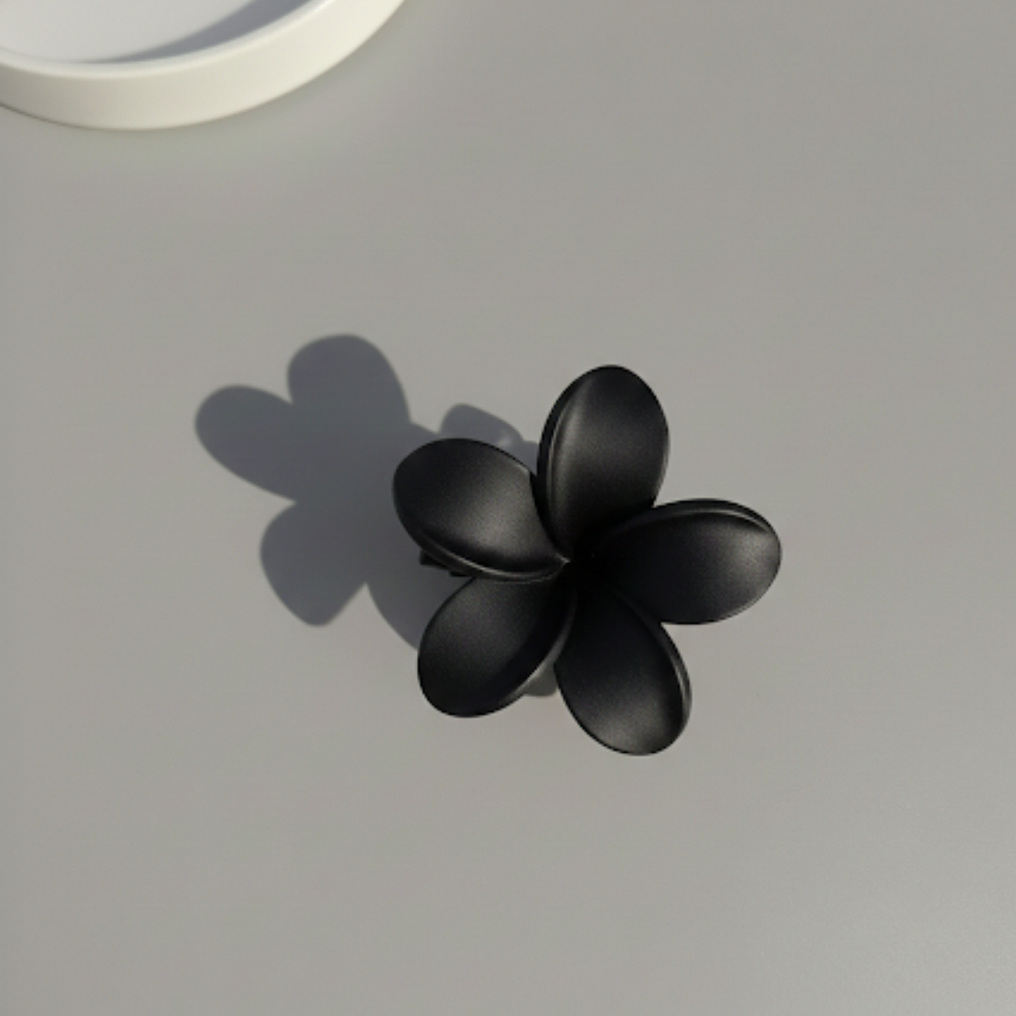 Petal Grace Hair Clutcher