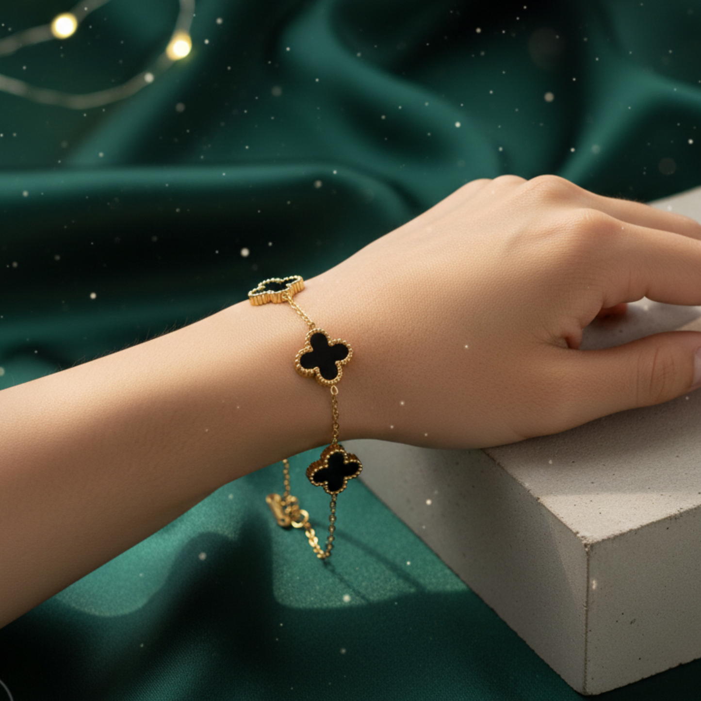 Eclipse Clover Bracelet