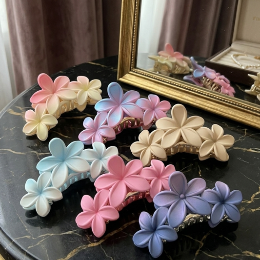 Slate Flower Clutcher